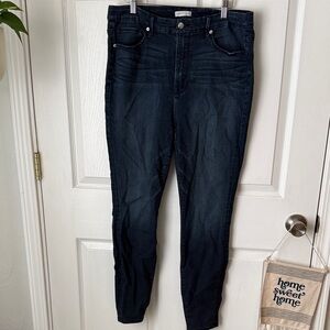 Good American High Rise Good Legs Dark Blue Jeans